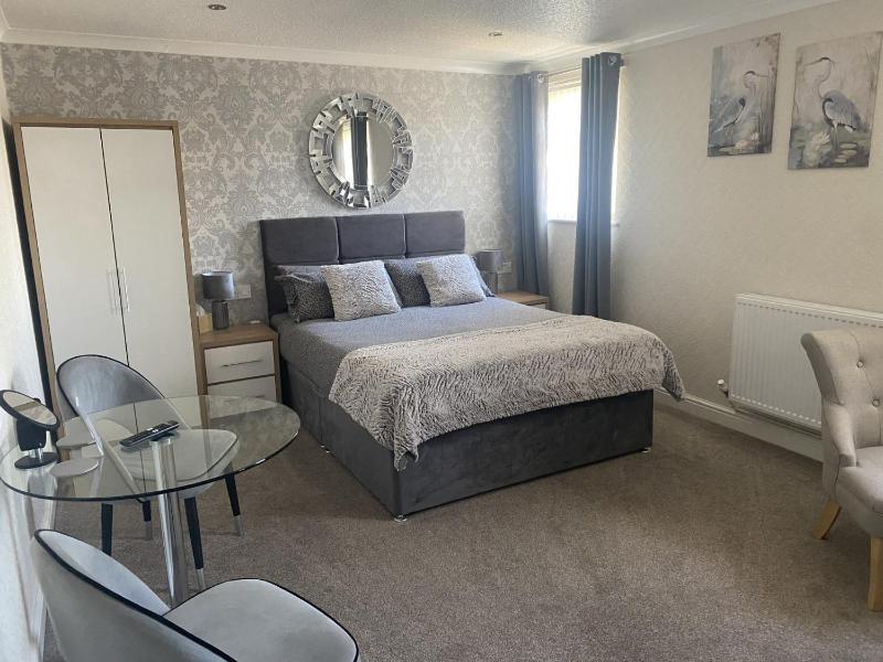 The Libra - Adults Only B&B with guaranteed carpark - image 35