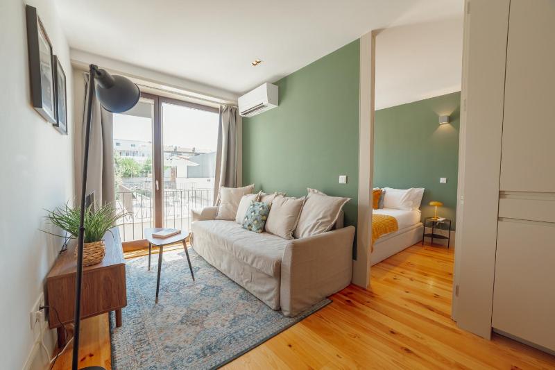 Legacy Oporto Premium Apartments by Vacationy - image 49