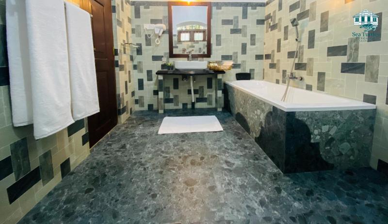Sea Turtles Boutique Bungalow - image 49