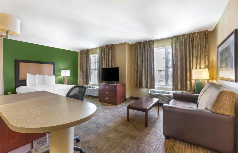 Extended Stay America Select Suites - Phoenix - Airport - E. Oak St. - image 28