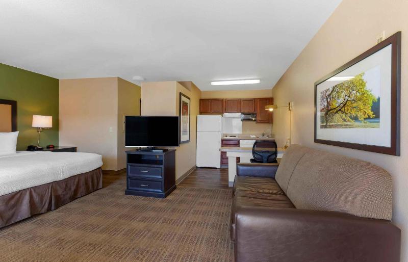 Extended Stay America Select Suites - Phoenix - Airport - E. Oak St. - image 22