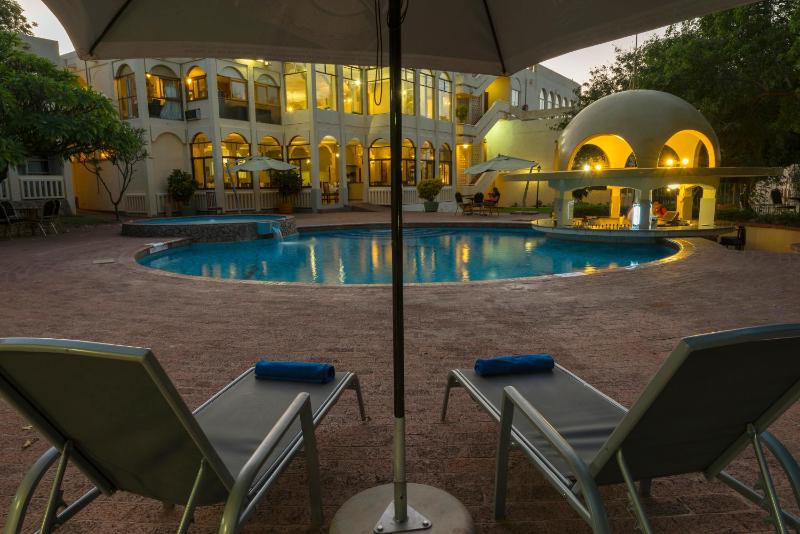 Victoria Falls Rainbow Hotel - image 7