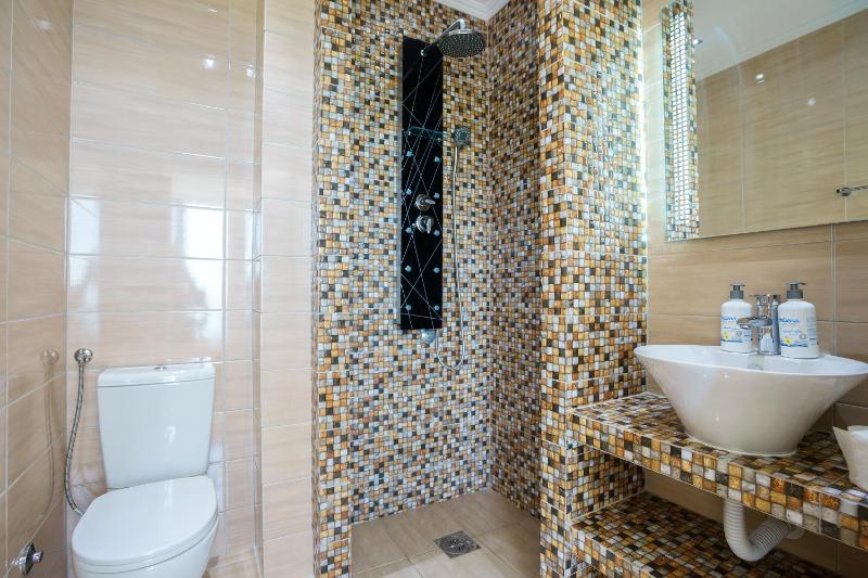 Apartment with Sea View image 3