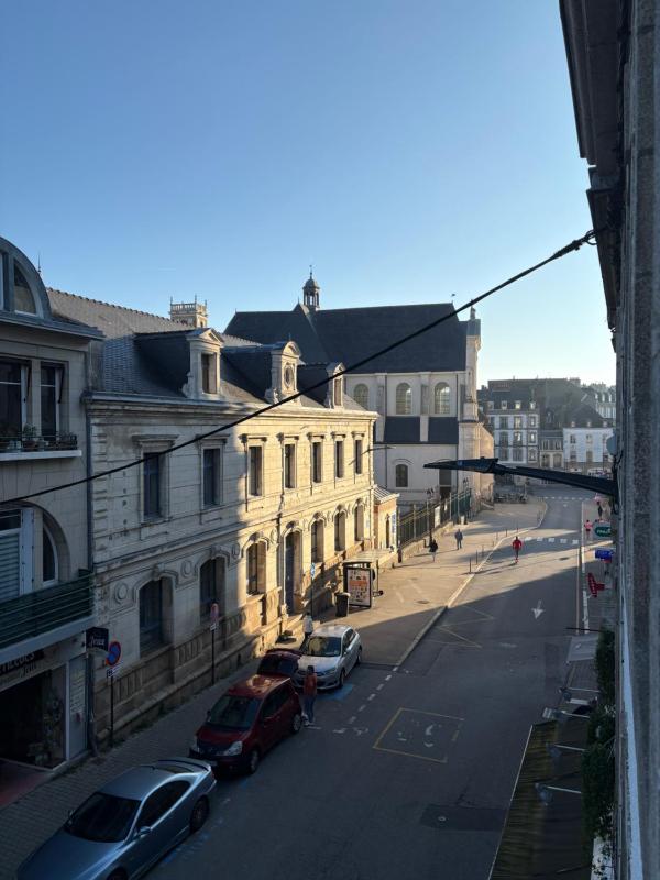 Appartement avec terrasse a Hotel de Ville - image 22