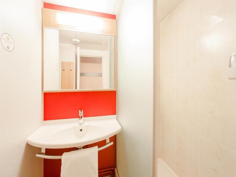 Twin Room image 1