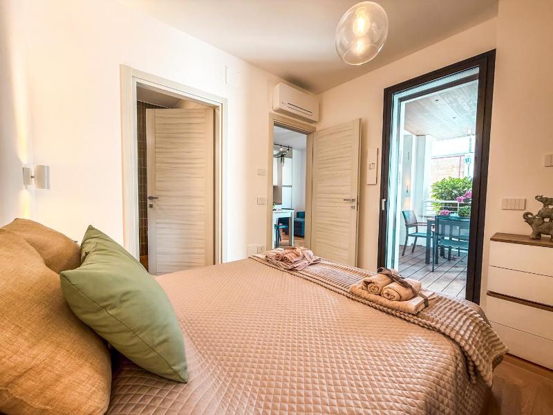 Des Moines Apartment Nuovo fronte mare Rif A835 - image 17