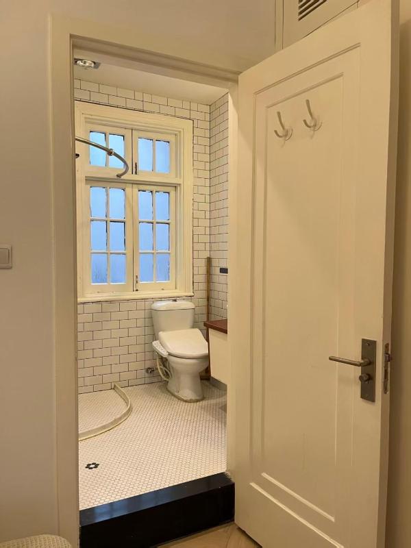 Shanghai Dreams - Urban Charm on Julu Road - Entire Apartment - image 14