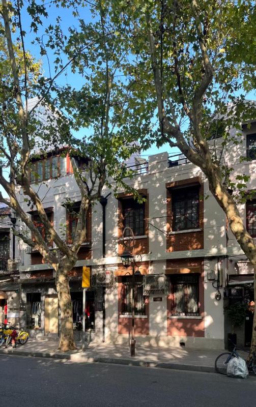 Shanghai Dreams - Urban Charm on Julu Road - Entire Apartment - image 13
