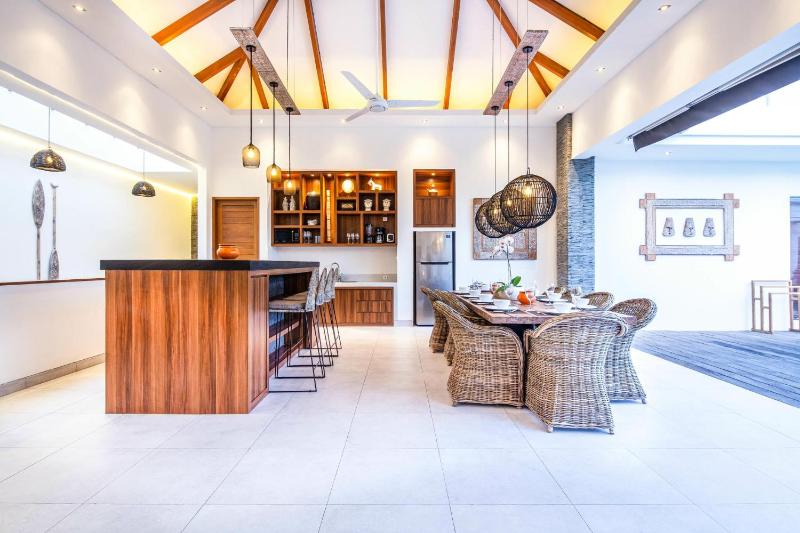 Canggu 400m to Beach Escape 4br Designer villa - image 20