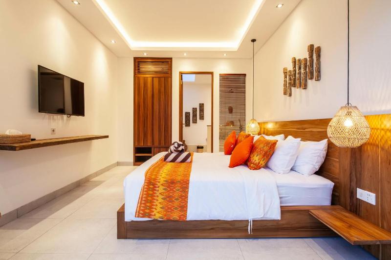 Canggu 400m to Beach Escape 4br Designer villa - image 17
