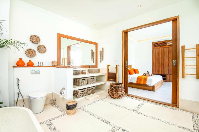 Canggu 400m to Beach Escape 4br Designer villa - image 3