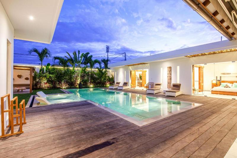 Canggu 400m to Beach Escape 4br Designer villa - image 27