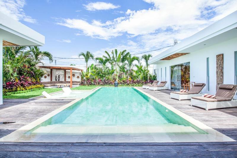 Canggu 400m to Beach Escape 4br Designer villa - image 43