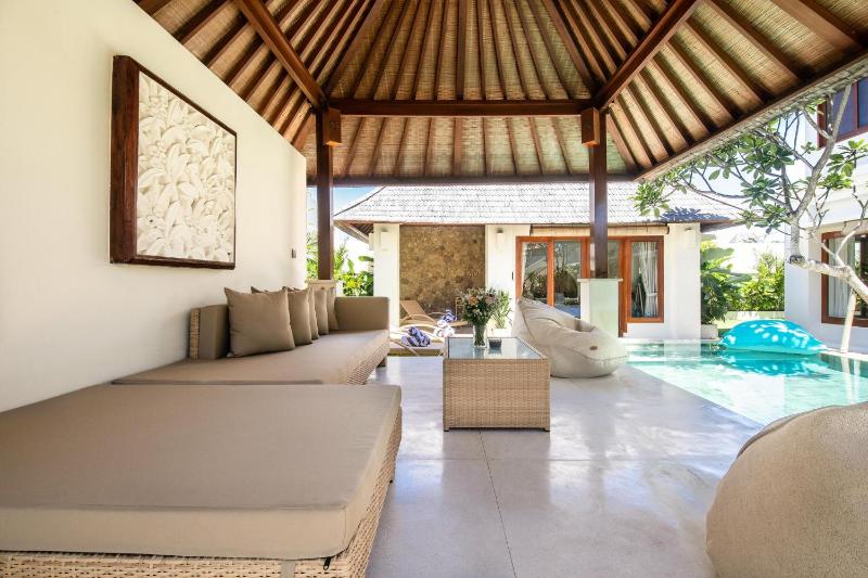 Luxury 4BR Haven 3min to Canggu's Beach Elegance - image 34