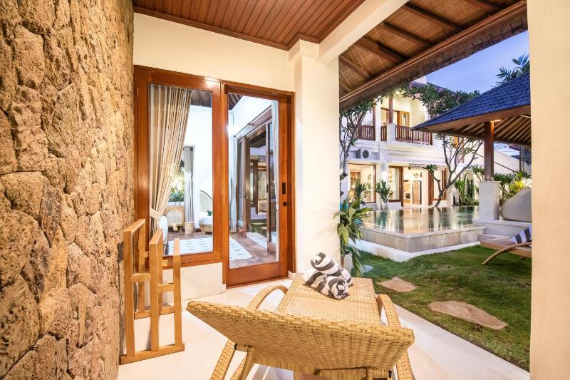 Luxury 4BR Haven 3min to Canggu's Beach Elegance - image 21