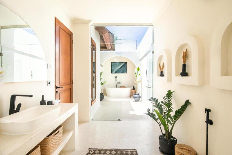 Luxury 4BR Haven 3min to Canggu's Beach Elegance - image 36