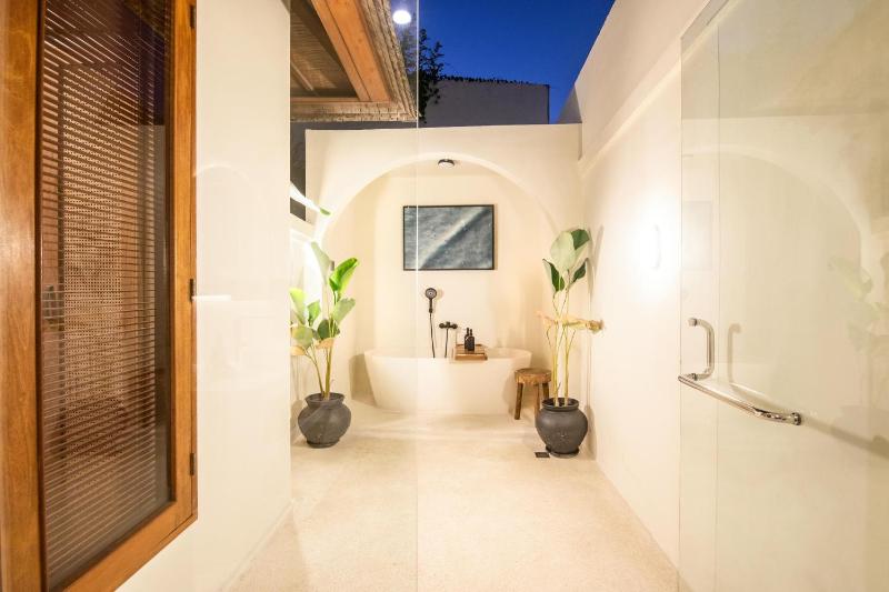 Luxury 4BR Haven 3min to Canggu's Beach Elegance - image 32