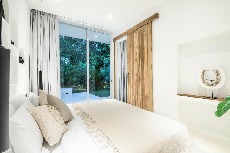 Chic 2BR Villa 5min to Bingin's Coastal Bliss - image 11