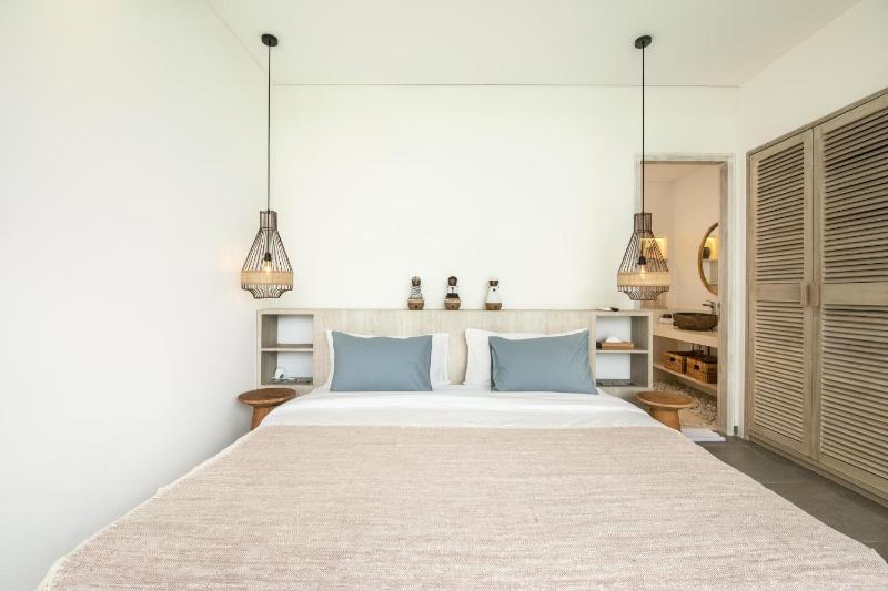 Chic 4BR Villa Canggu Hub 800m to Beach Bliss - image 8