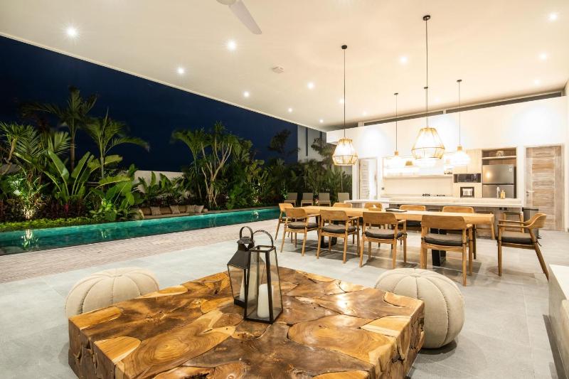 Chic 4BR Villa Canggu Hub 800m to Beach Bliss - image 30
