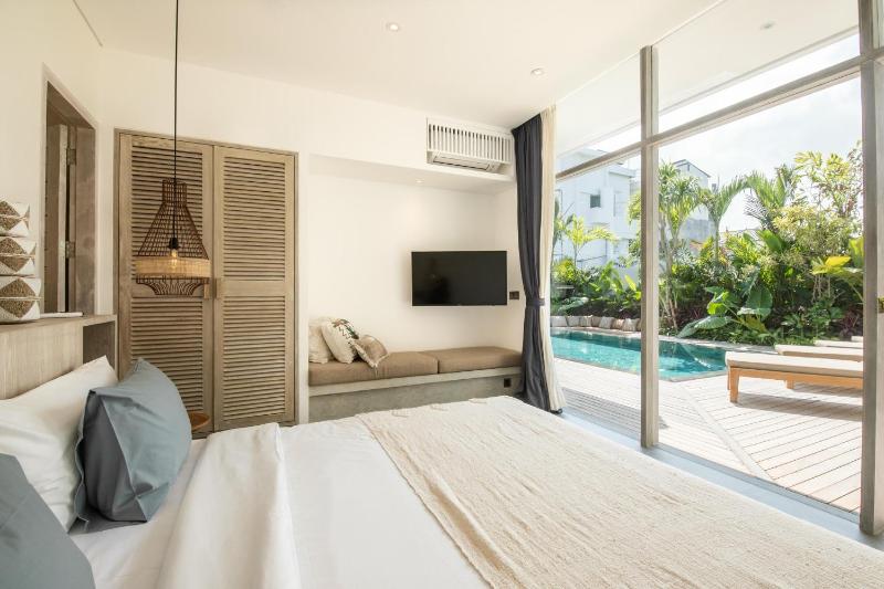 Chic 4BR Villa Canggu Hub 800m to Beach Bliss - image 13