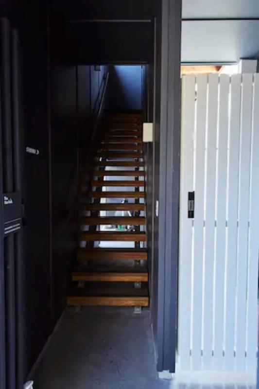 Studio 34 Bayshore Drive - image 3