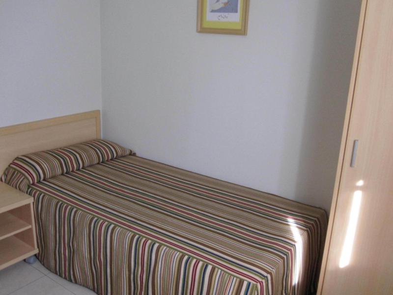 Single Room image 2