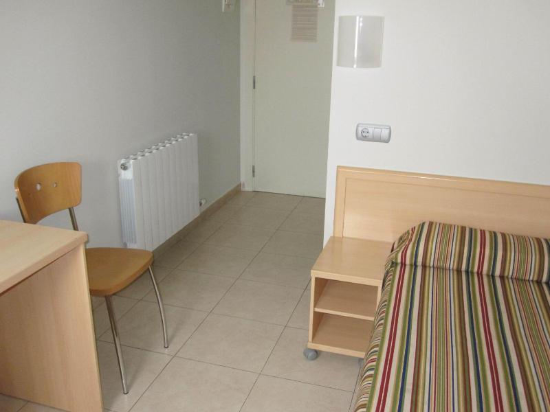 Single Room image 4