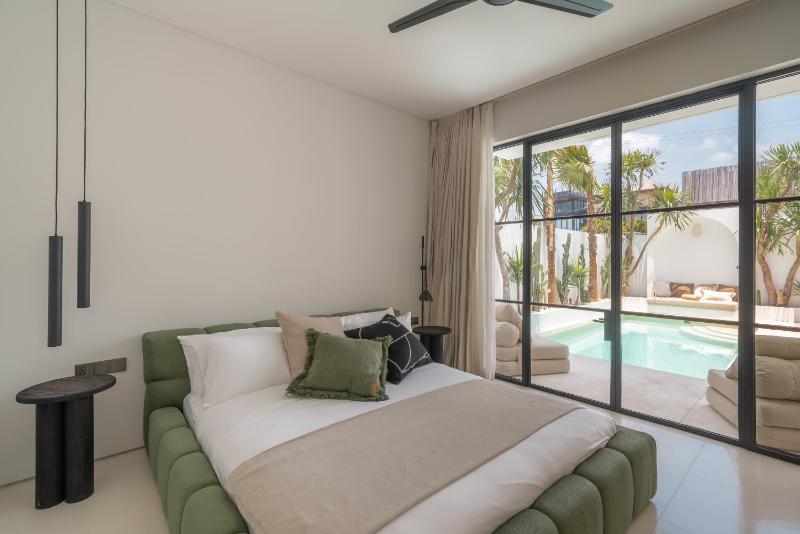 Sanctum House - Exquisite 3BR Tropical Villa in Perfect Location - image 13