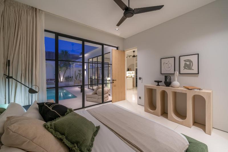 Sanctum House - Exquisite 3BR Tropical Villa in Perfect Location - image 17