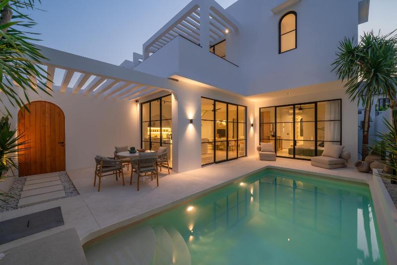 Sanctum House - Exquisite 3BR Tropical Villa in Perfect Location - image 12
