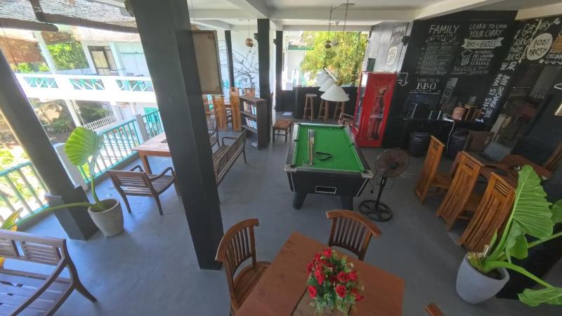 Asanka Surf House & Restaurant with pool - image 5