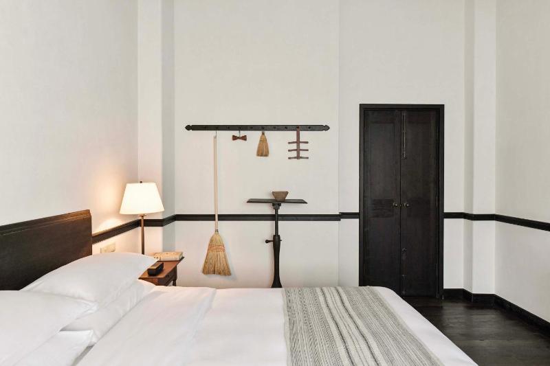 Gulangyu HUMBLE HALL Resort Hotel - Century-Old Historic Building & Banyan Courtyard - Near Sunlight Rock - Free Handmade Afternoon Tea & Breakfast - Pier Luggage Service - Free Island Walking guide & Hidden Route Guide - Paid English Tour Guide Service - image 46