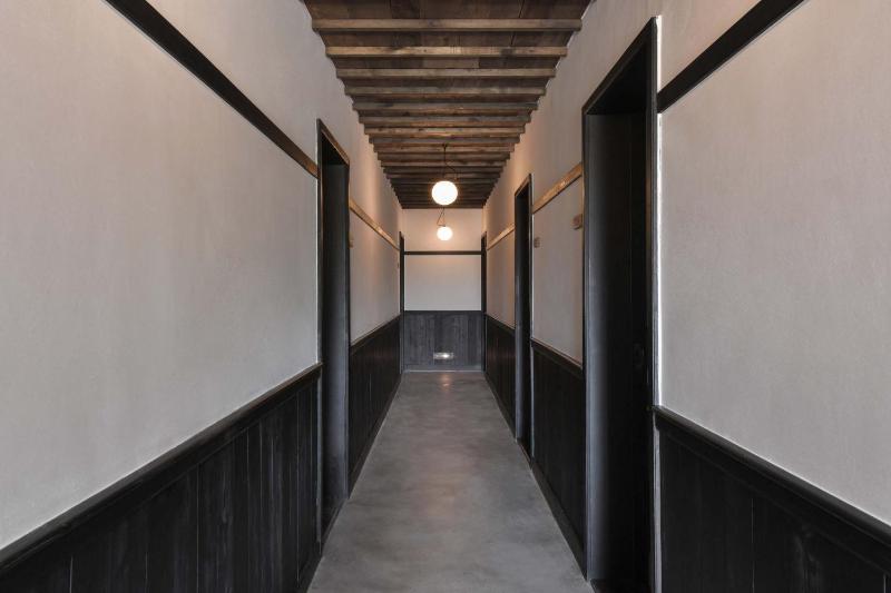Gulangyu HUMBLE HALL Resort Hotel - Century-Old Historic Building & Banyan Courtyard - Near Sunlight Rock - Free Handmade Afternoon Tea & Breakfast - Pier Luggage Service - Free Island Walking guide & Hidden Route Guide - Paid English Tour Guide Service - image 4