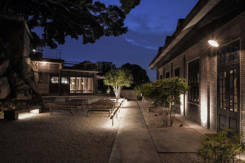 Gulangyu HUMBLE HALL Resort Hotel - Century-Old Historic Building & Banyan Courtyard - Near Sunlight Rock - Free Handmade Afternoon Tea & Breakfast - Pier Luggage Service - Free Island Walking guide & Hidden Route Guide - Paid English Tour Guide Service - image 38