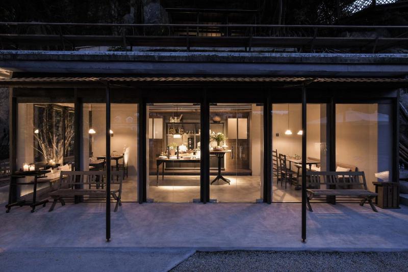 Gulangyu HUMBLE HALL Resort Hotel - Century-Old Historic Building & Banyan Courtyard - Near Sunlight Rock - Free Handmade Afternoon Tea & Breakfast - Pier Luggage Service - Free Island Walking guide & Hidden Route Guide - Paid English Tour Guide Service - image 32