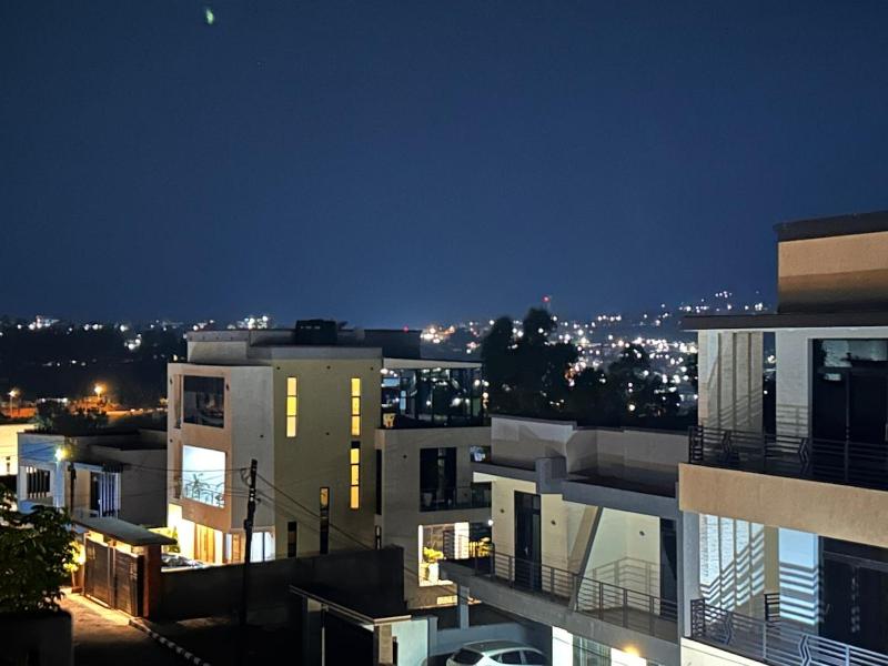 The Rooftop Oasis Rebero - Kigali - image 14