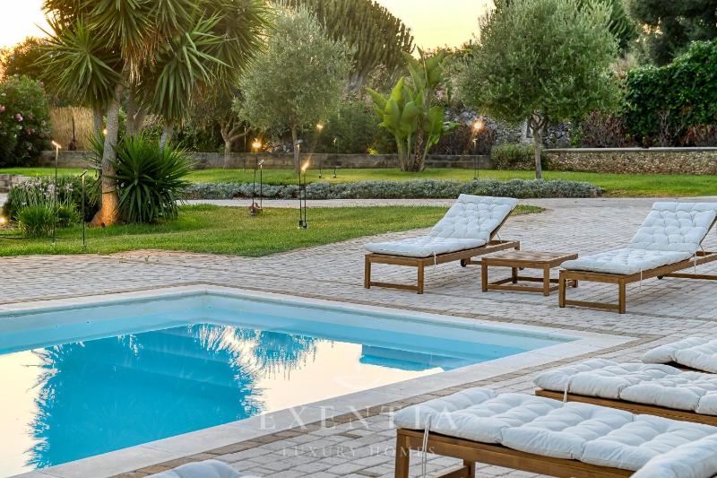 Sea View Villa with Pool facing Ortigia Etna View - image 25