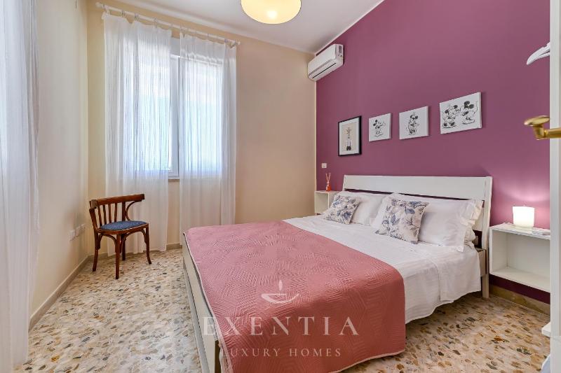 Sea View Villa with Pool facing Ortigia Etna View - image 7