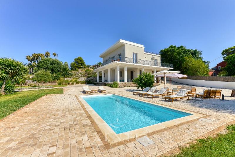 Sea View Villa with Pool facing Ortigia Etna View - image 16