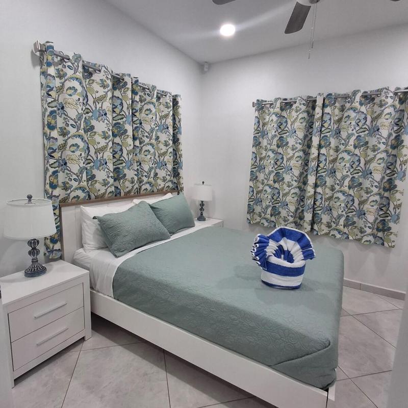 Caribbean Breeze- 4 Bedroom- 4 ensuite bathrooms - image 11