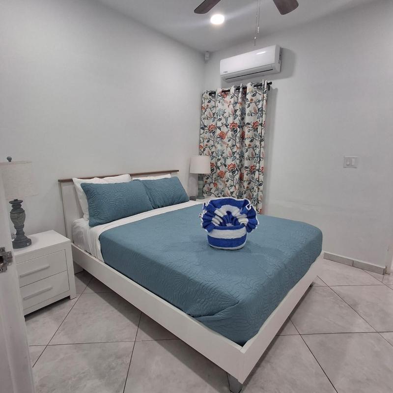 Caribbean Breeze- 4 Bedroom- 4 ensuite bathrooms - image 22