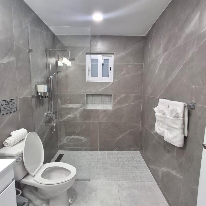 Caribbean Breeze- 4 Bedroom- 4 ensuite bathrooms - image 19