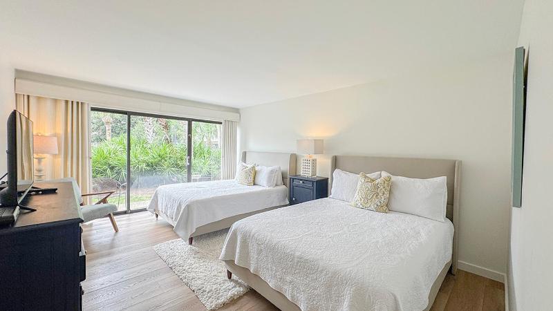 11 Beach Villas - image 11