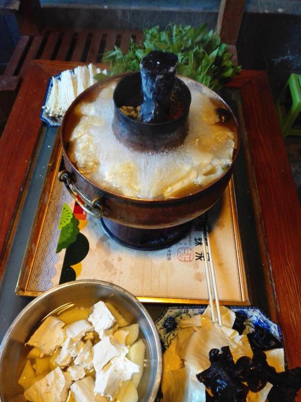 Mama Naxi Guesthouse - image 41