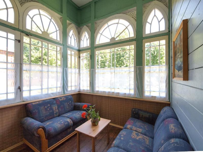 Seaside Park Apartment Images