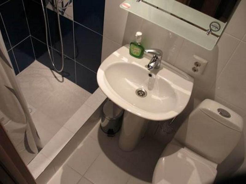 Double Room image 1