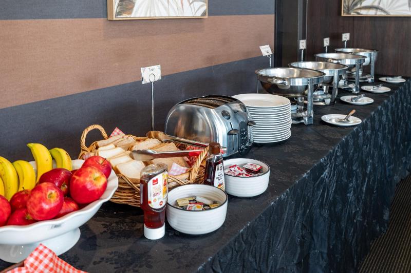 Grand Riccarton Hotel - image 22
