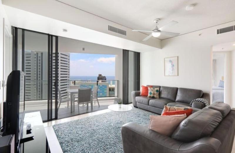 Sierra Broadbeach Apartments - Hosted by Coastal Letting Co. - image 8