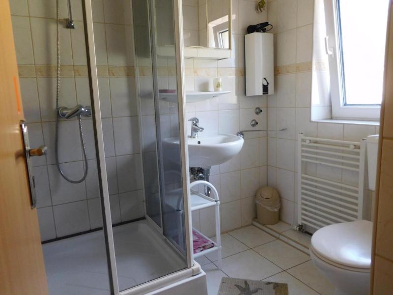 Studio with Private External Bathroom image 2